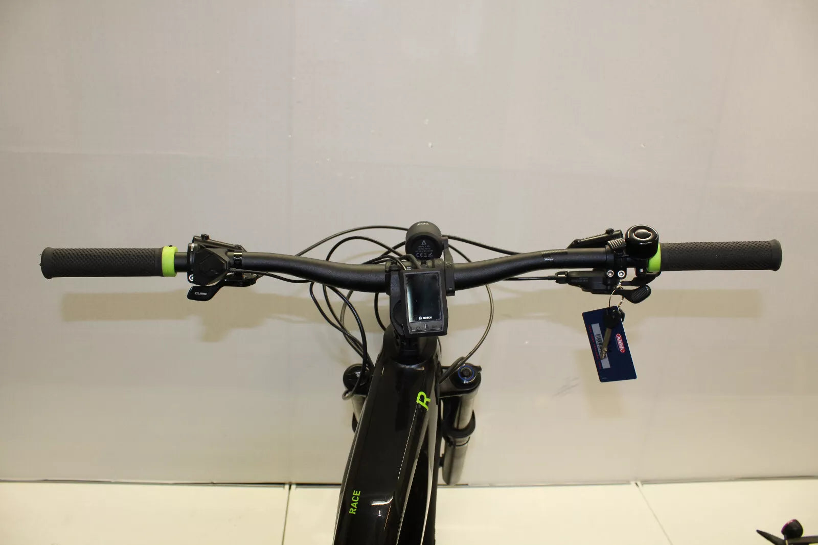 Cube Stereo Race HPC 140 R