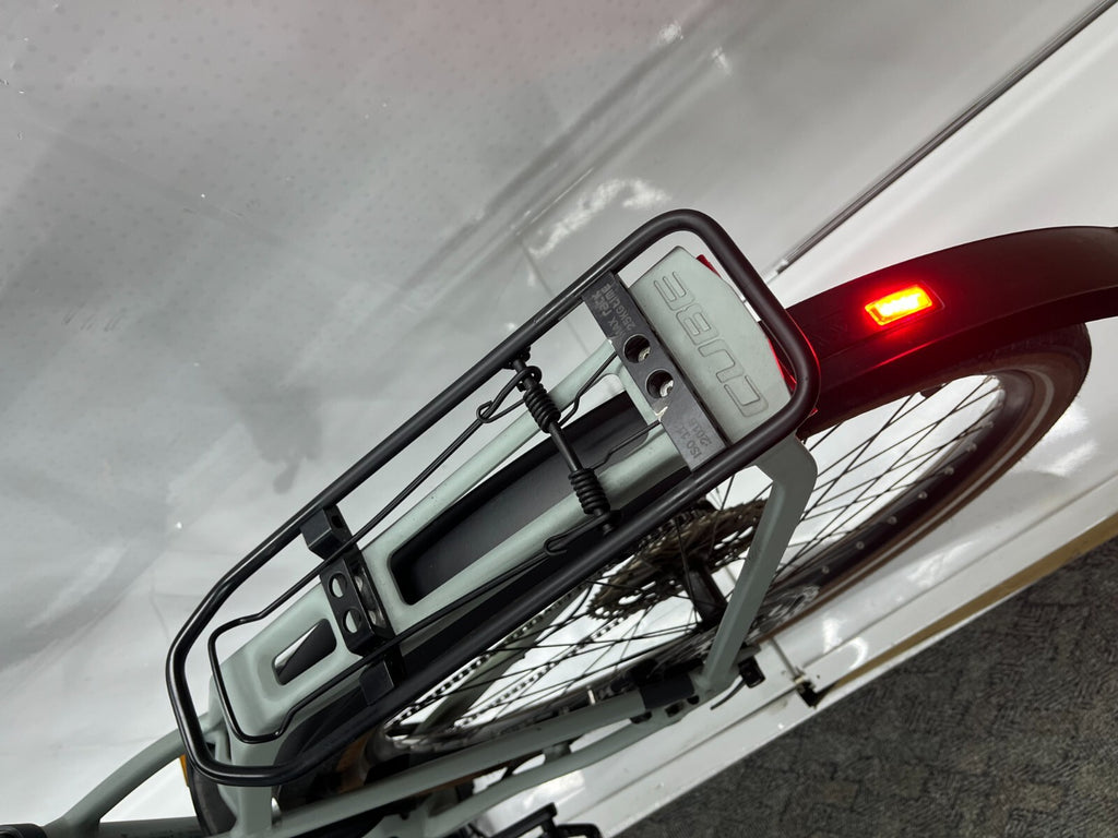 Cube Touring Hybrid Pro 625