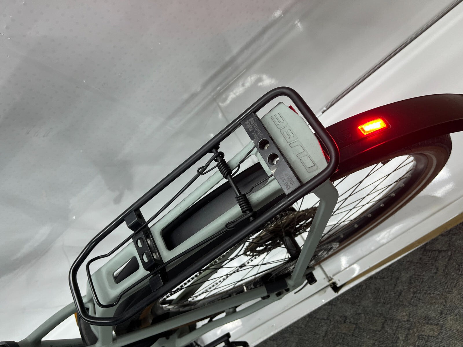 Cube Touring Hybrid Pro 625