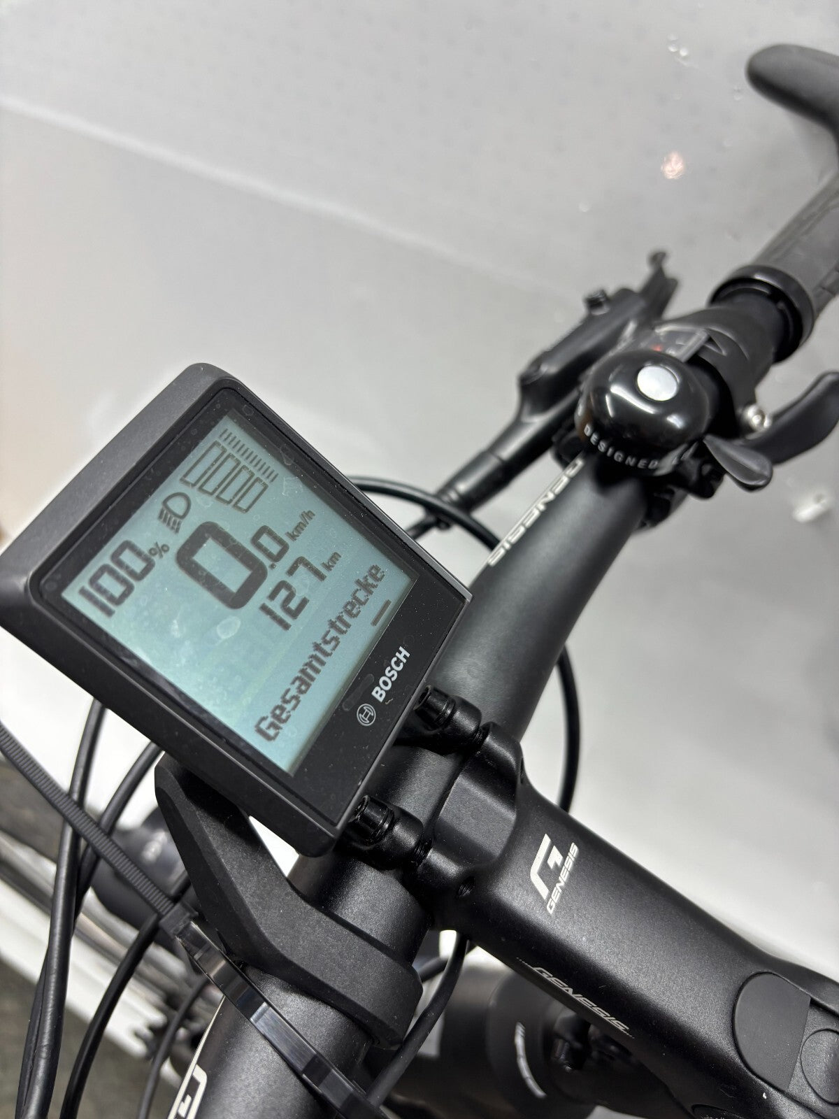 Genesis E-Series Touring, keine 200 KM gefahren!
