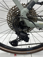 Cube Touring Hybrid Pro 625