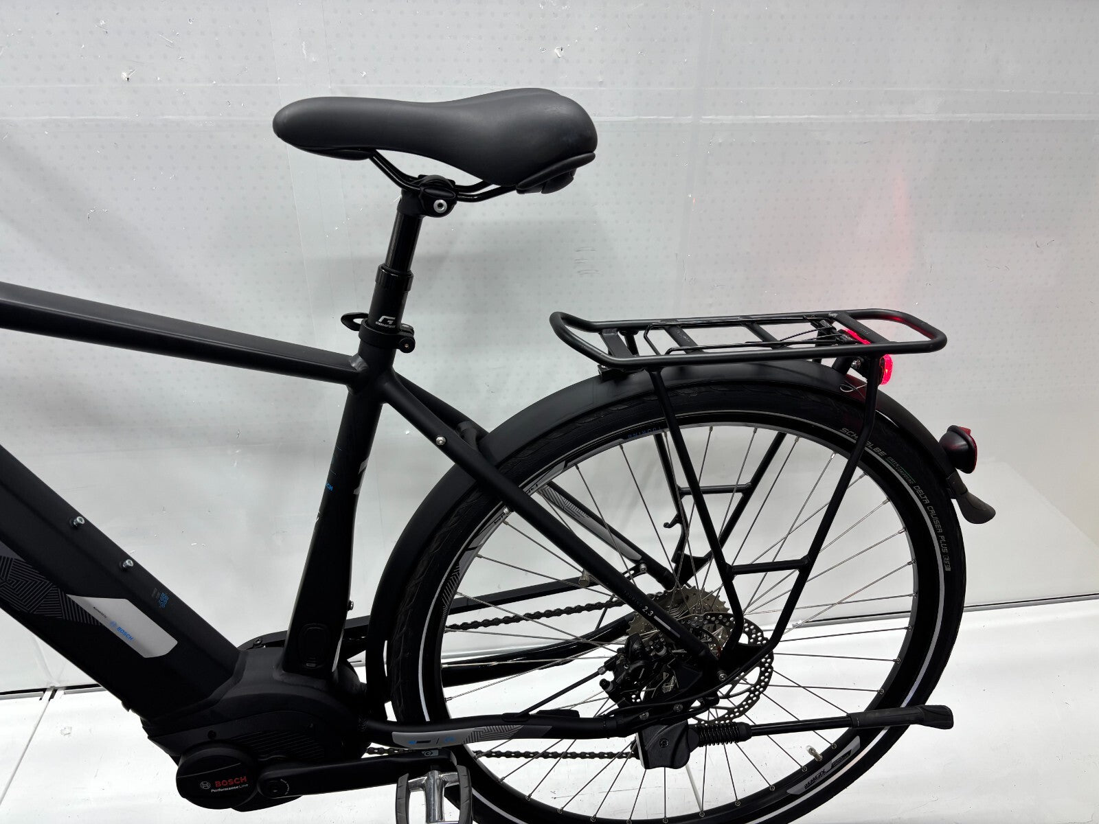 Genesis E-Series Touring, keine 200 KM gefahren!