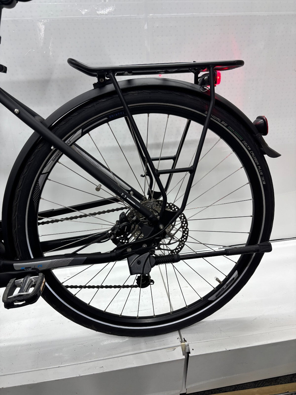 Genesis E-Series Touring, keine 200 KM gefahren!