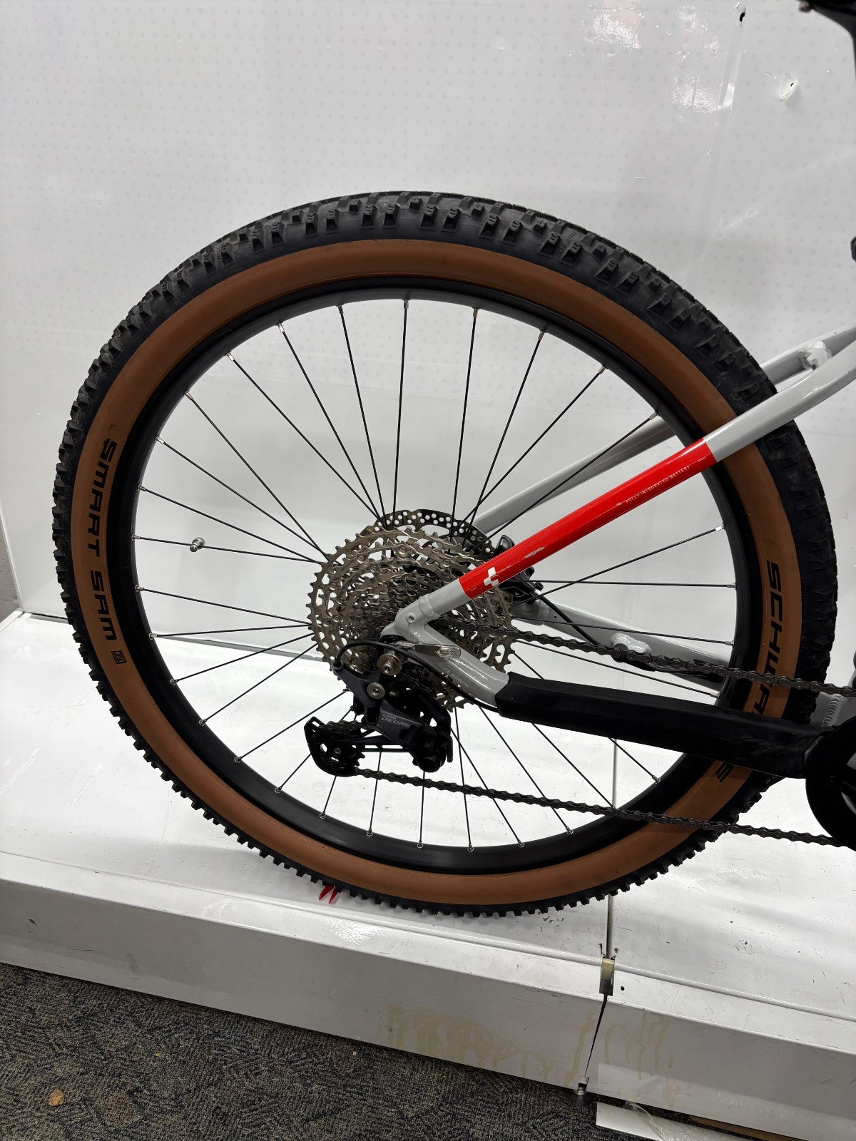 Cube Reaction Hybrid Pro E-Bike - Rahmengröße L, keine 450 Km