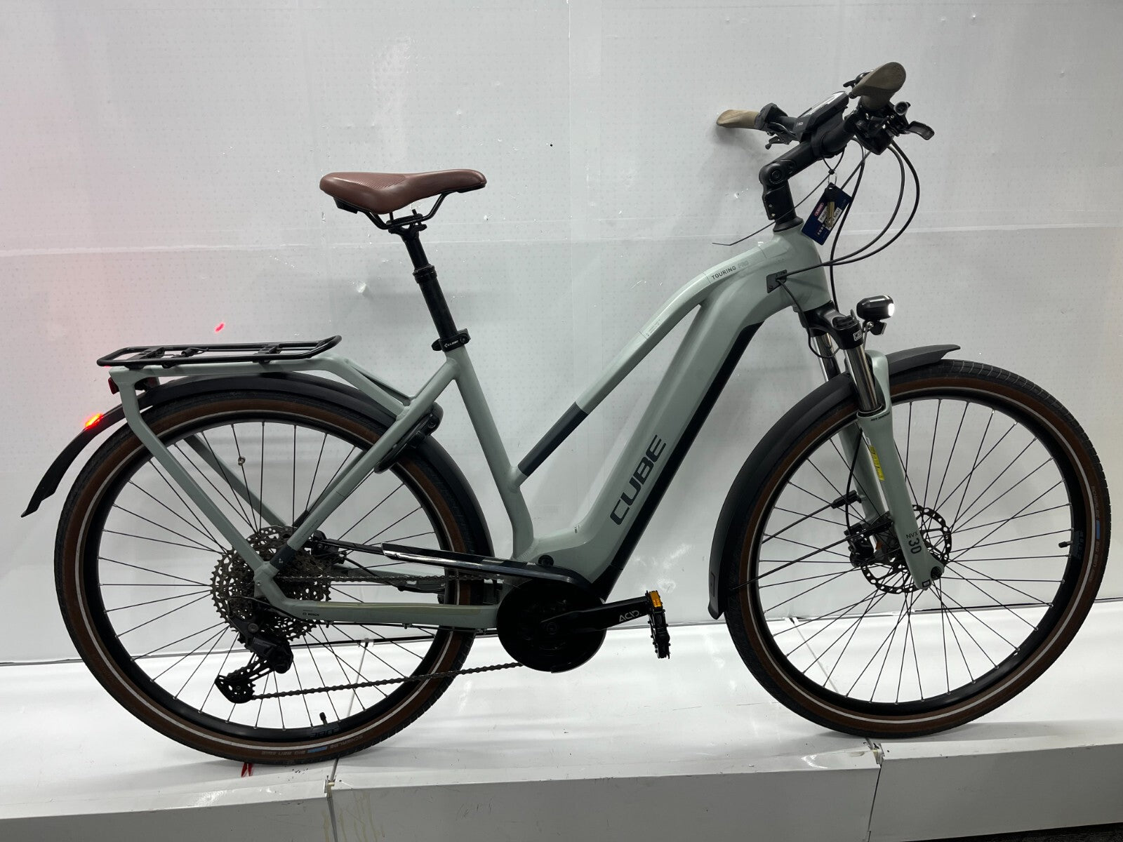 Cube Touring Hybrid Pro 625