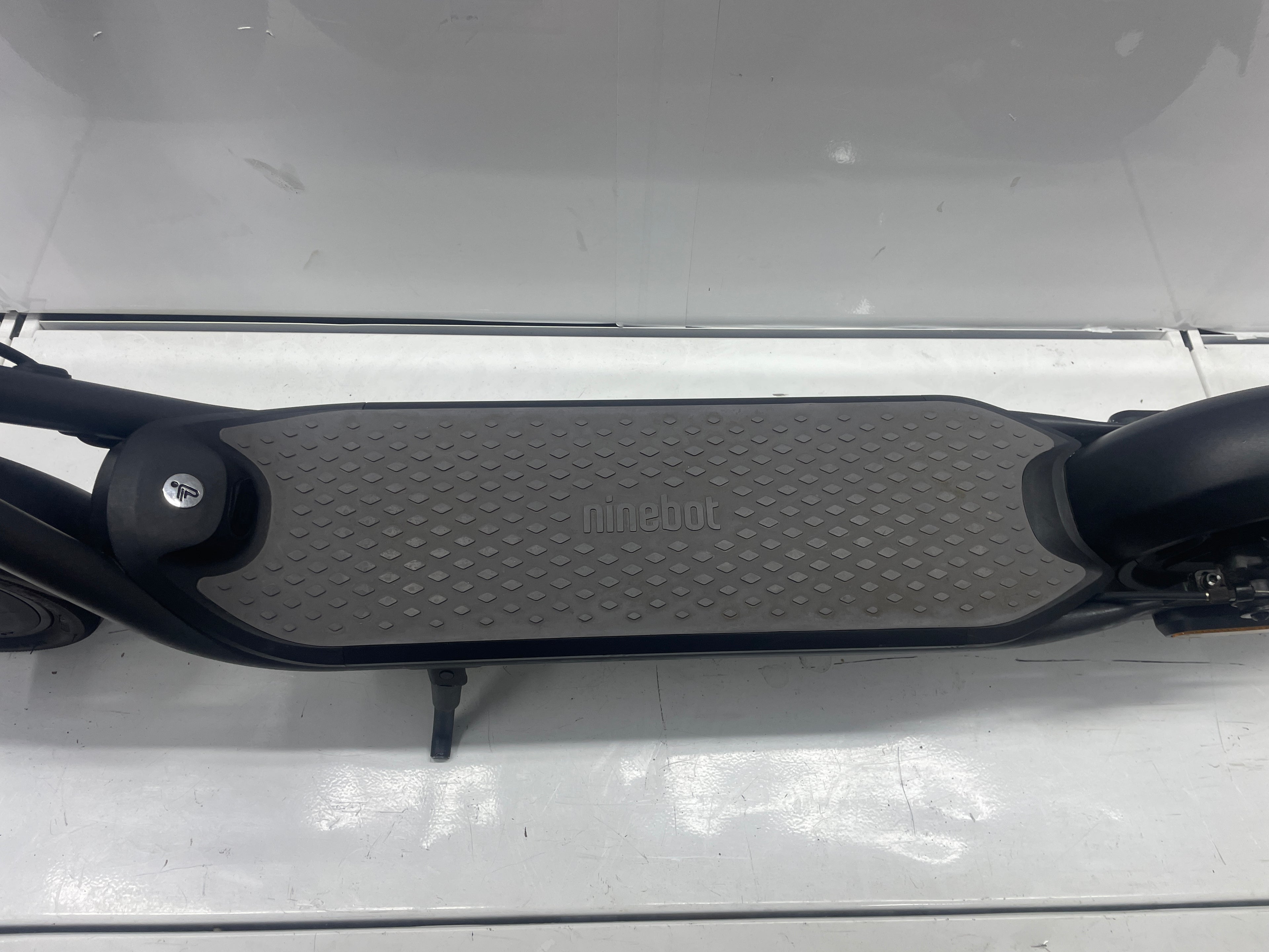 Segway ninebot KickScooter F20D
