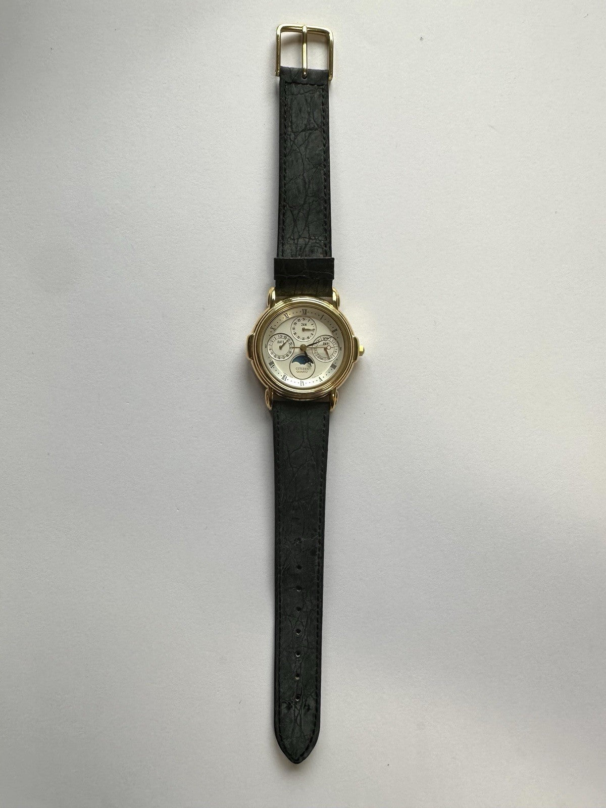 Citizen Light house Vintage Moonphase Date Quartz Herren Uhr Lederarmband
