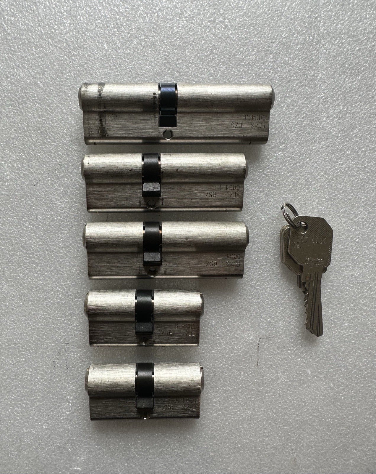 Evva Schließzylinder, Doppelzylinder, Gleichschließend, 5 Zylinder + 3 Schlüssel