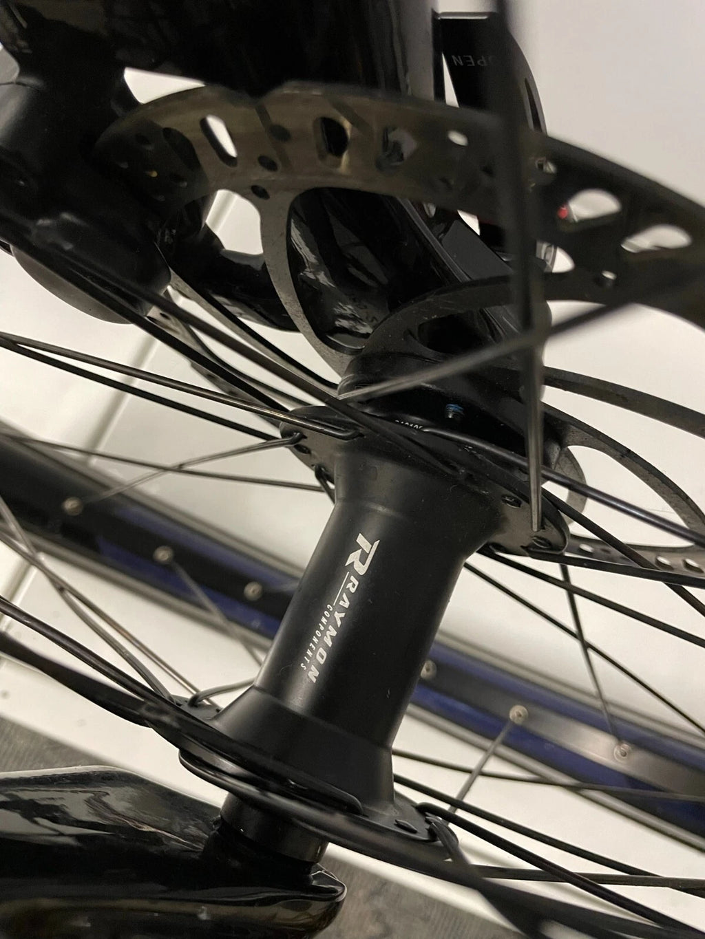 Raymon Cross Ray FS E4.0 - Rahmengröße L, nur 750 Km