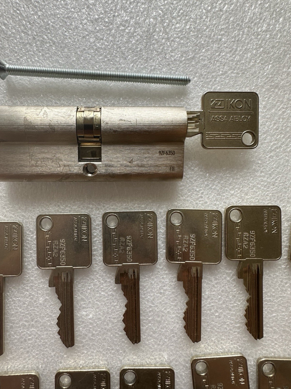 Ikon Schließzylinder, Doppelzylinder, Gleichschließend, 20 Schlüssel, Edelstahl