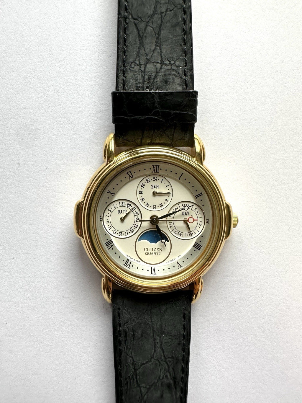 Citizen Light house Vintage Moonphase Date Quartz Herren Uhr Lederarmband