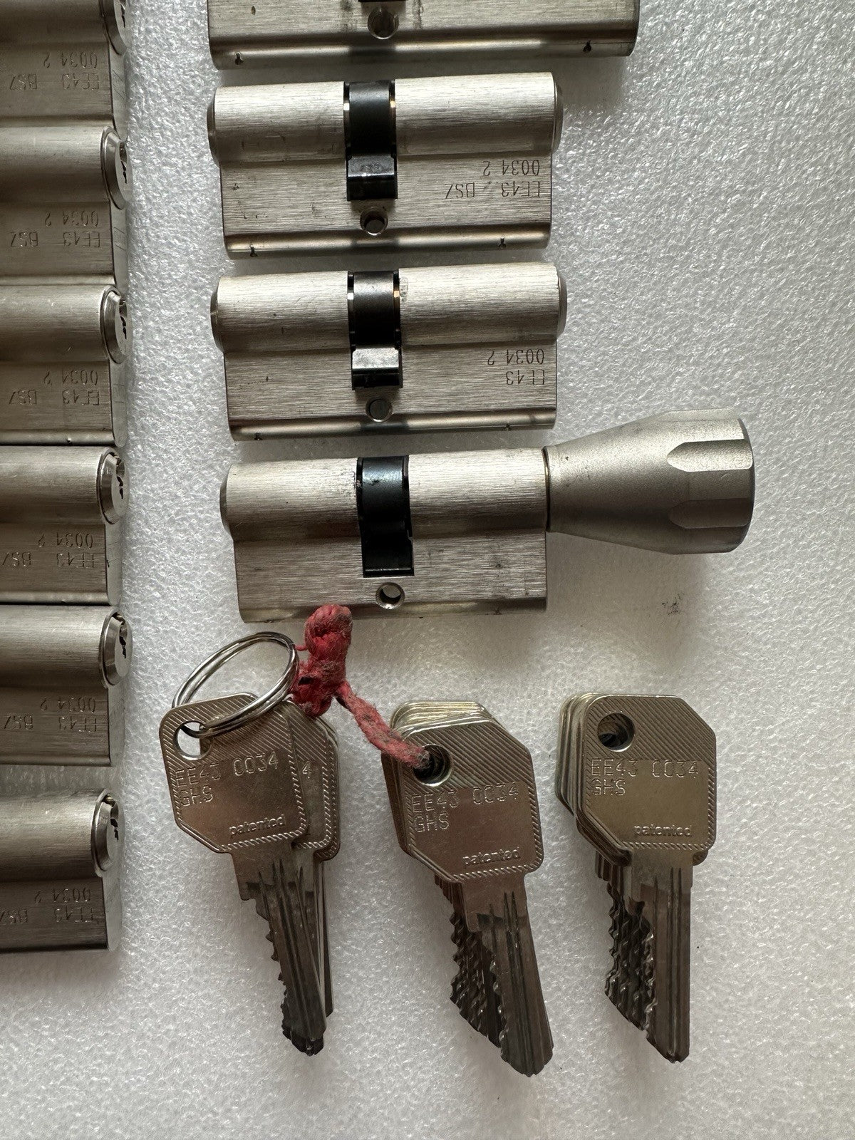 Evva Schließzylinder Doppelzylinder gleichschließend, 43 Zylinder + 25 Schlüssel