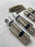 CES Schließanlage Schlüssel + Doppelzylinder + Knaufzylinder + 19 Schlüssel Tür