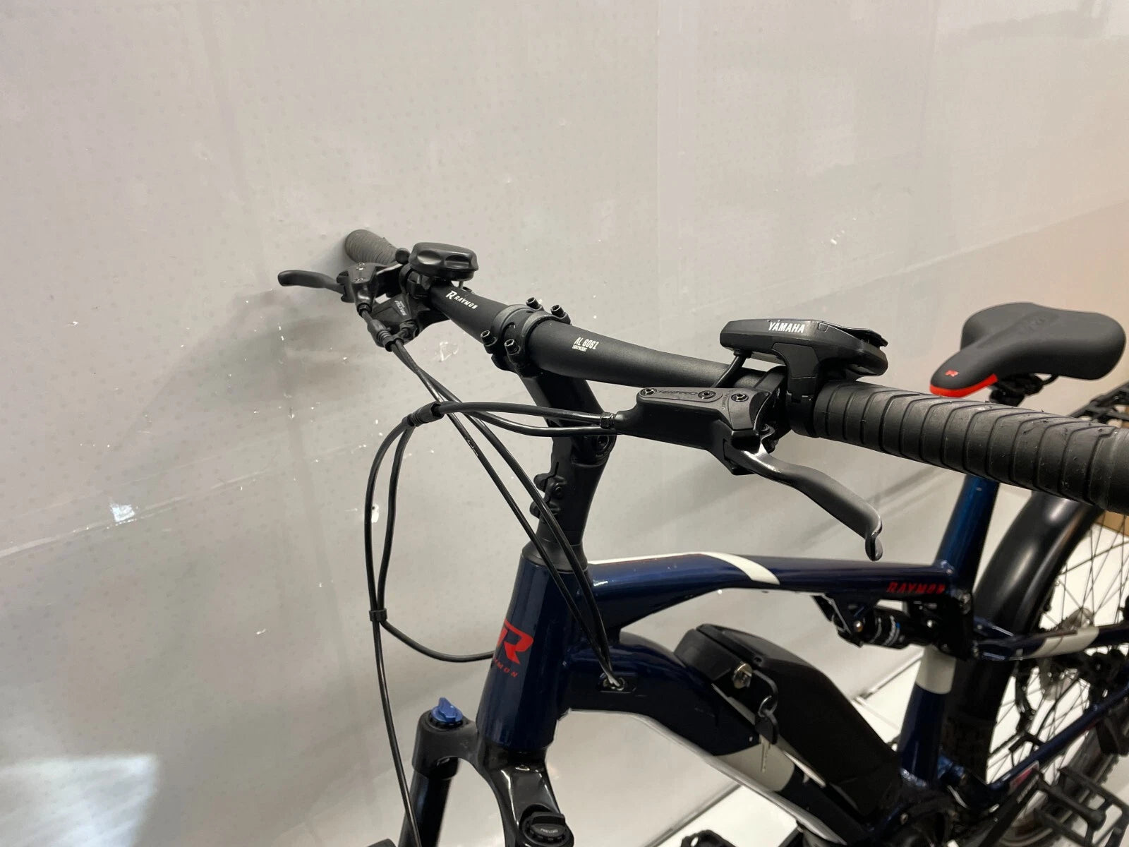 Raymon Cross Ray FS E4.0 - Rahmengröße L, nur 750 Km