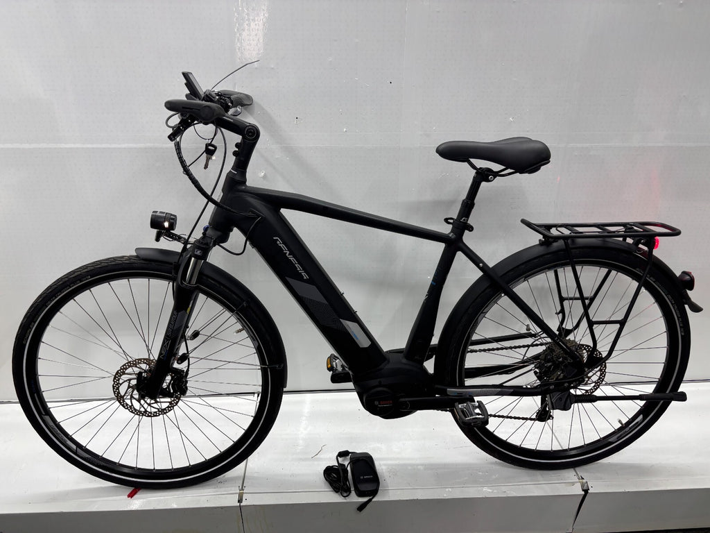 Genesis E-Series Touring, keine 200 KM gefahren!