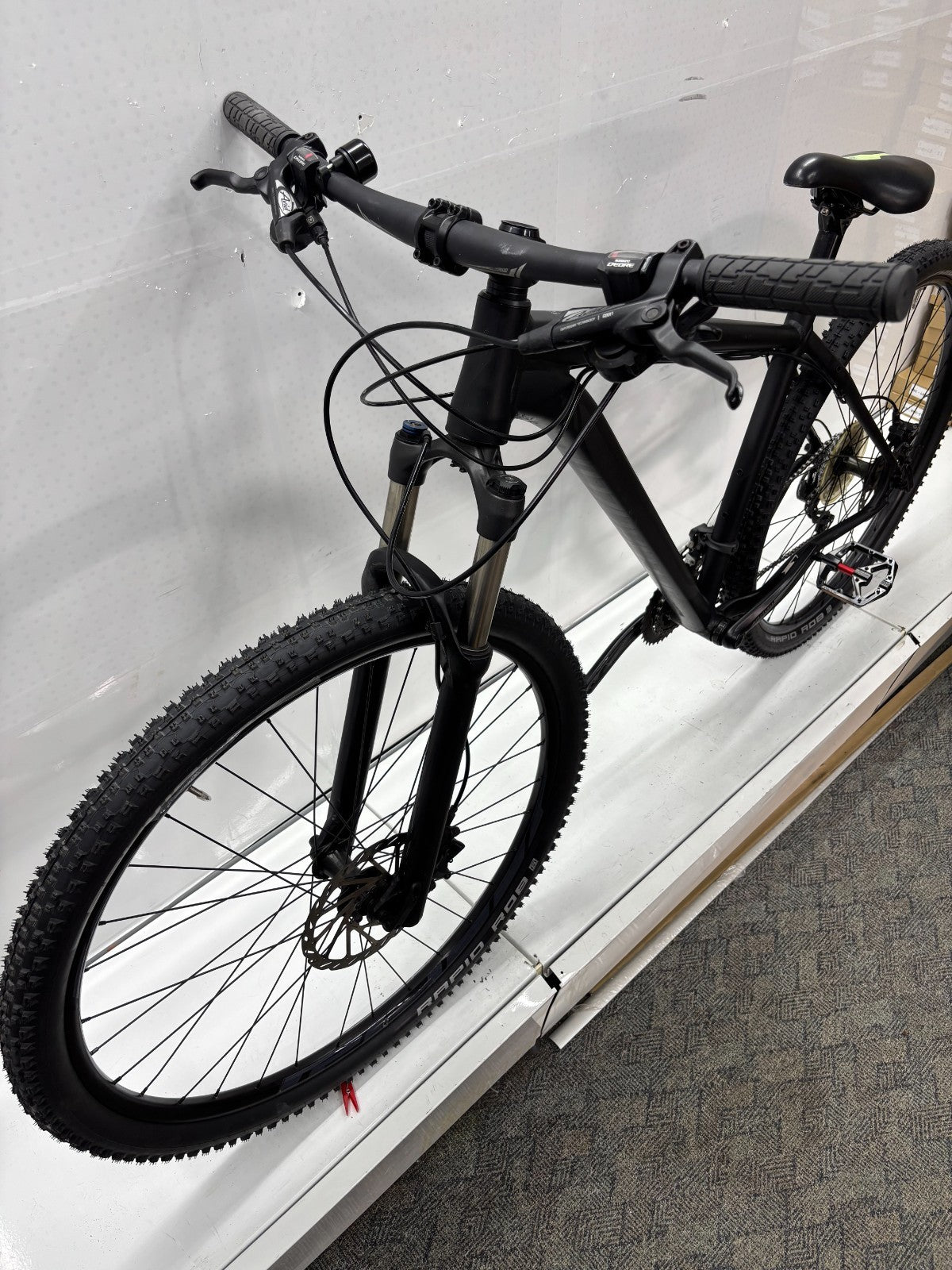Specialized Rockshopper - viele Neuteile!