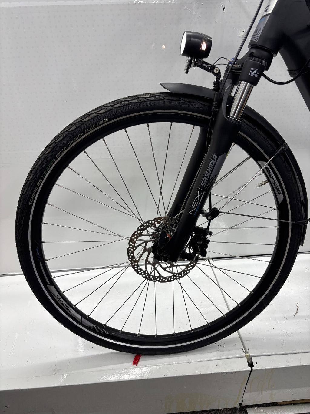 Genesis E-Series Touring, keine 200 KM gefahren!