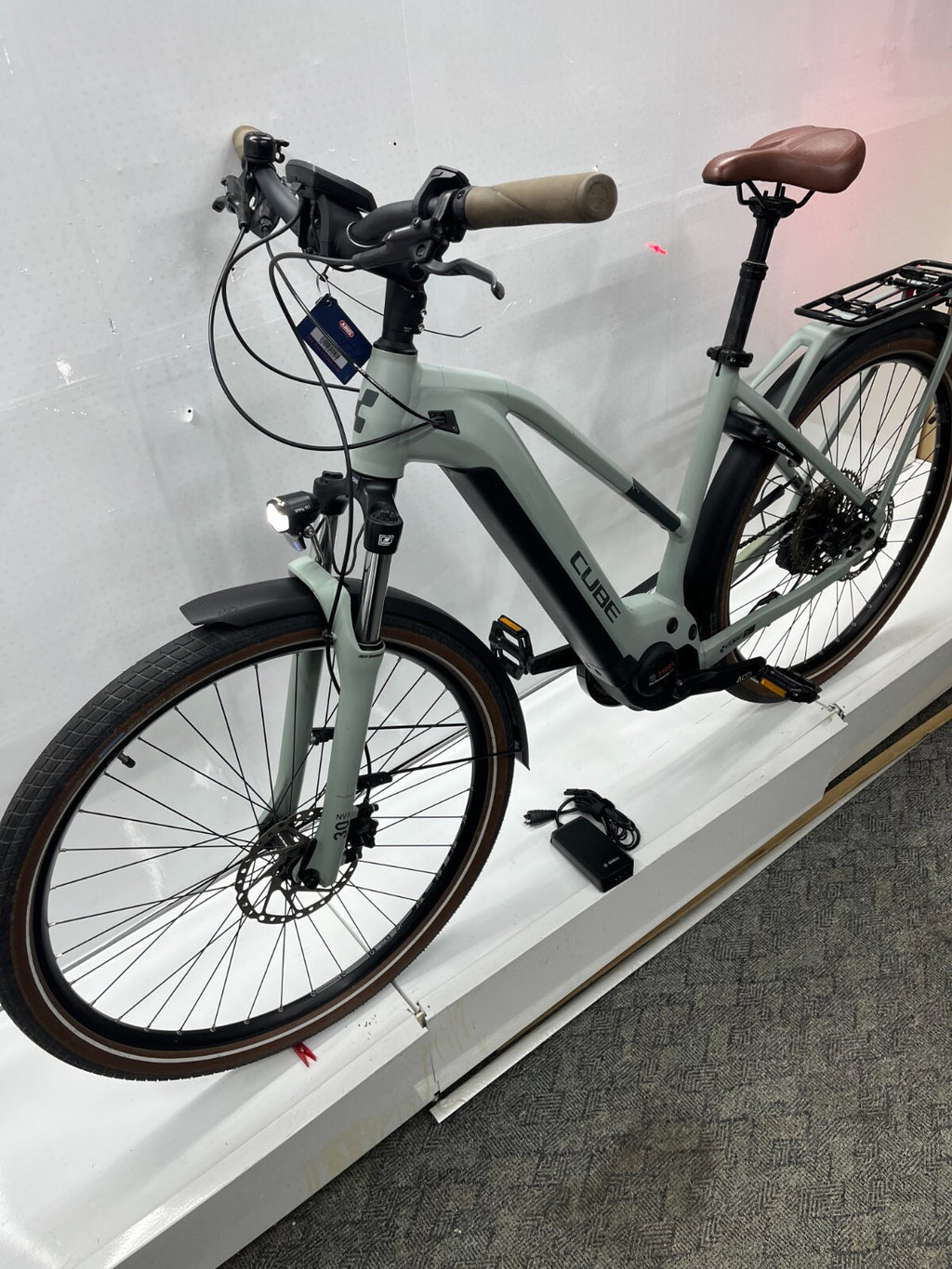 Cube Touring Hybrid Pro 625