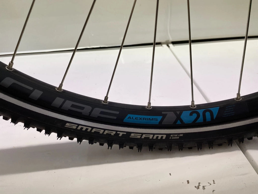 CUBE Cross Hybrid One 500, keine 750 Km gefahren!