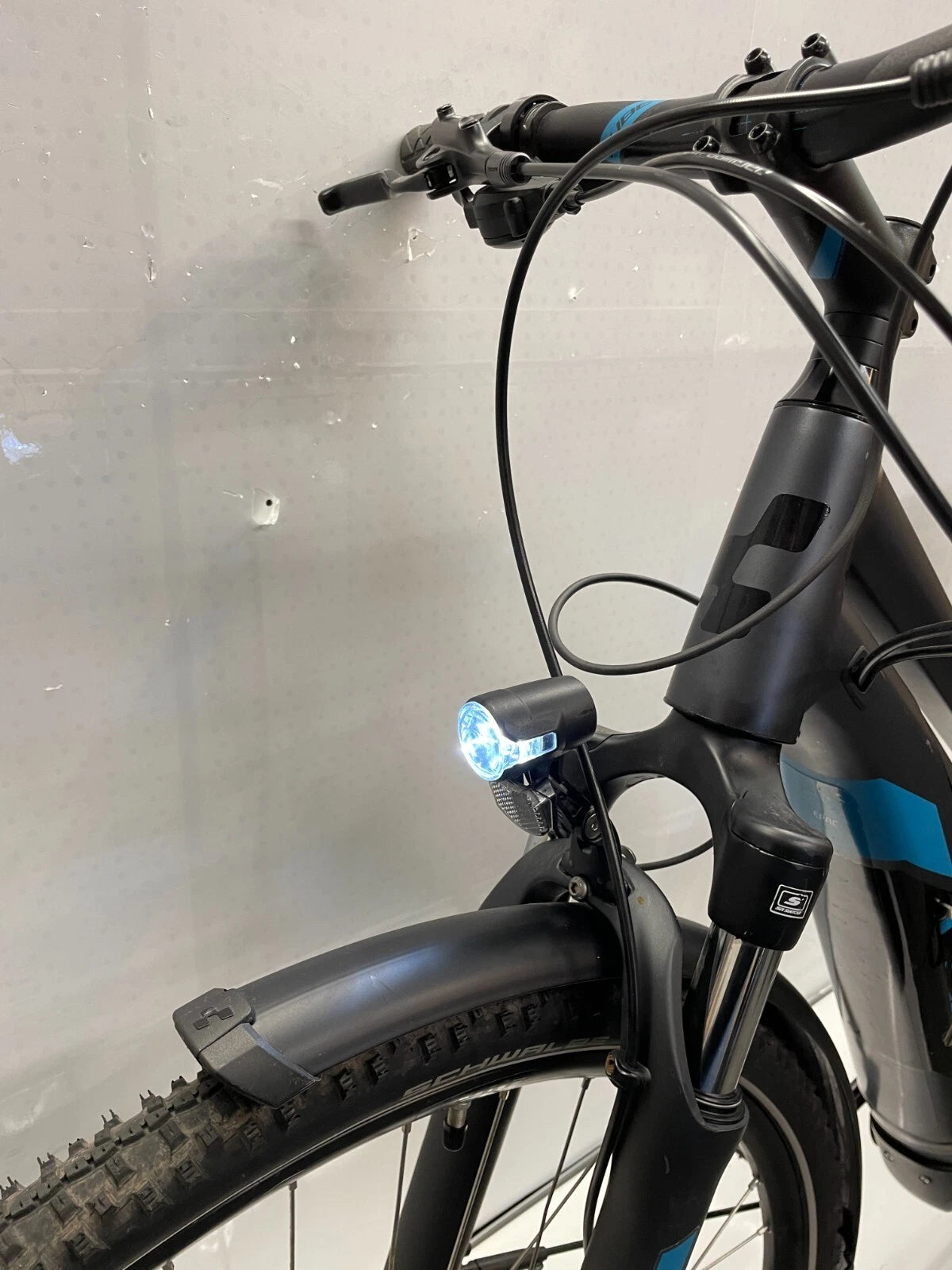 CUBE Cross Hybrid One 500, keine 750 Km gefahren!