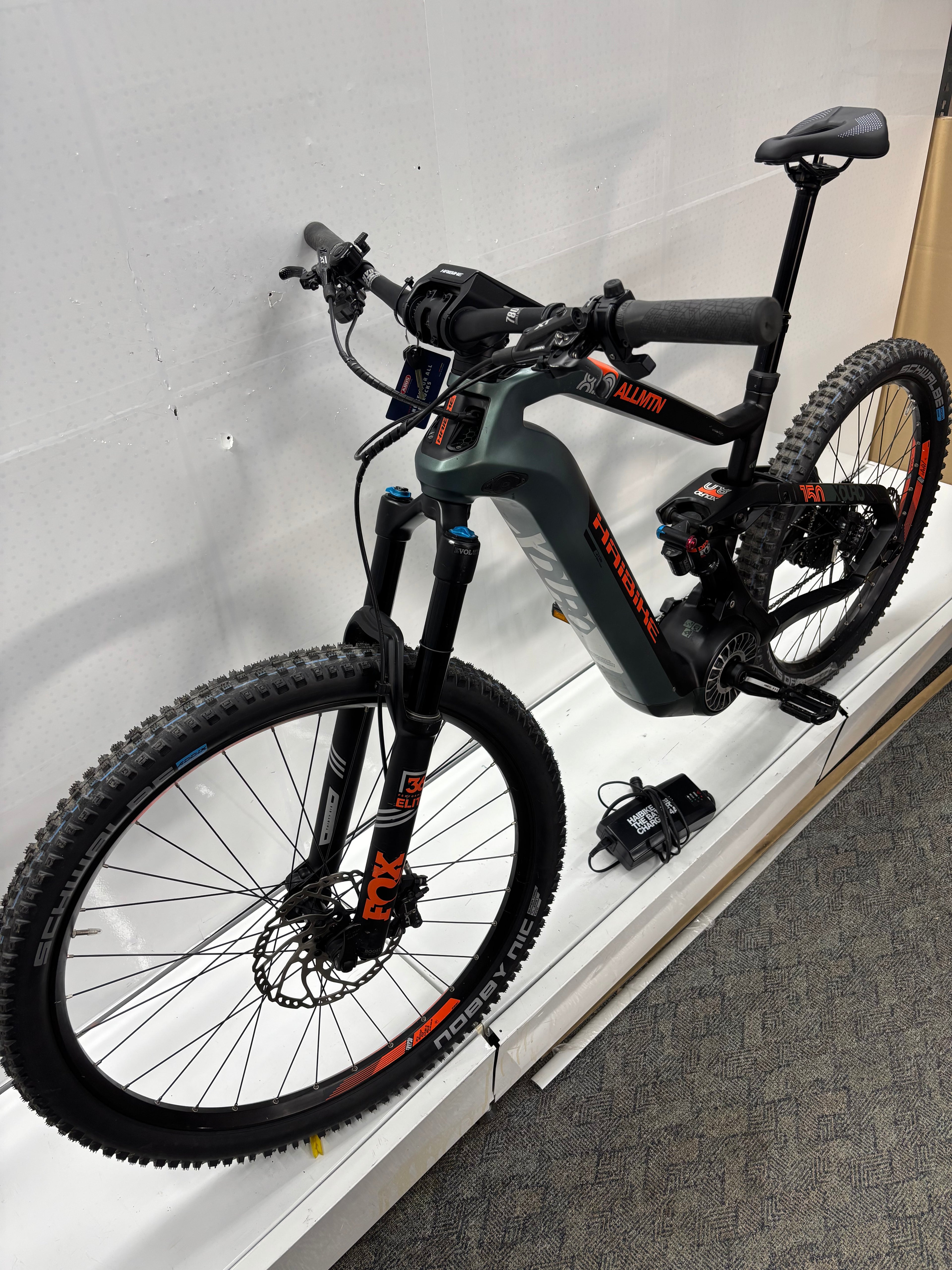 Haibike XDuro AllMtn 8.0, keine 1.300 KM gefahren!