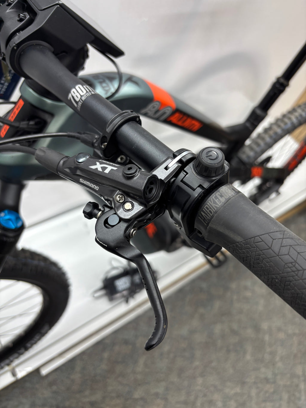 Haibike XDuro AllMtn 8.0, keine 1.300 KM gefahren!