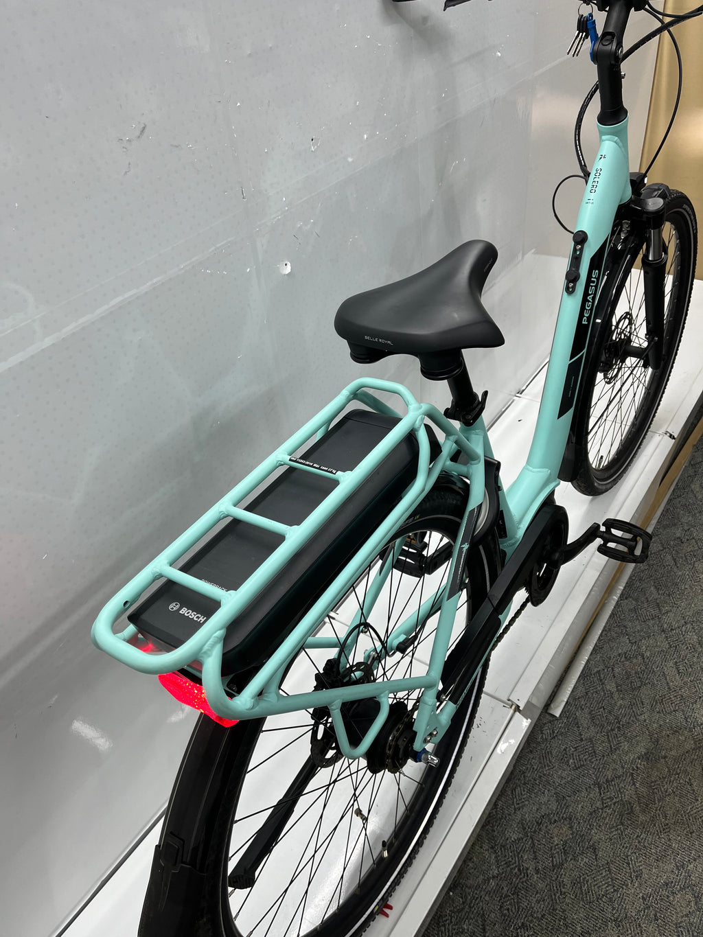 Pegasus Solero E8R Plus, keine 450 Km gefahren!
