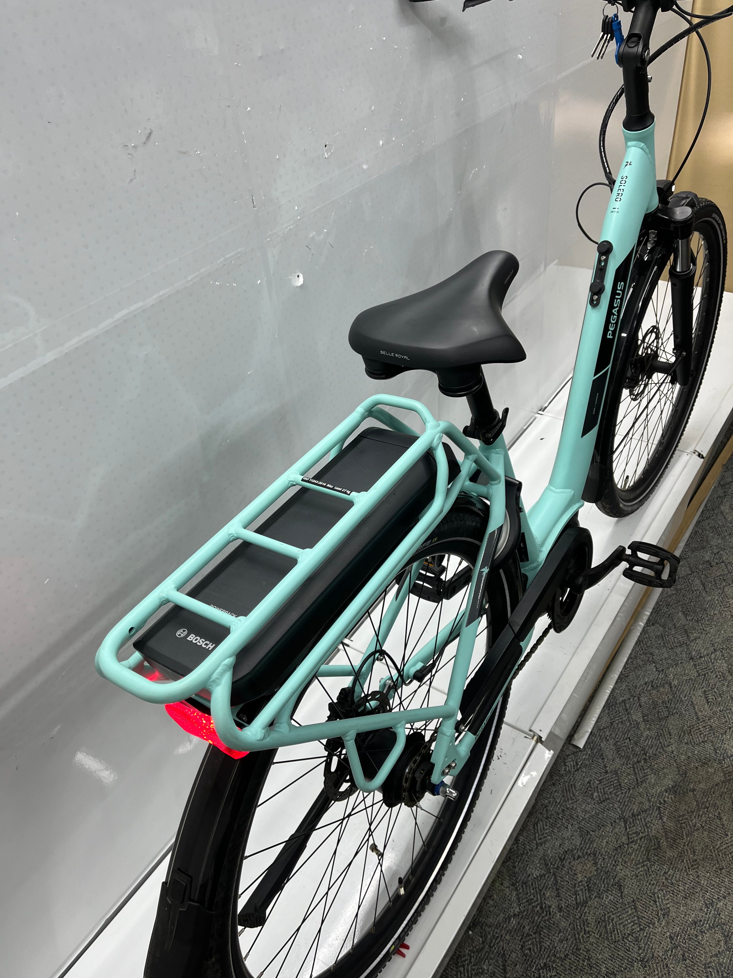 Pegasus Solero E8R Plus, keine 450 Km gefahren!