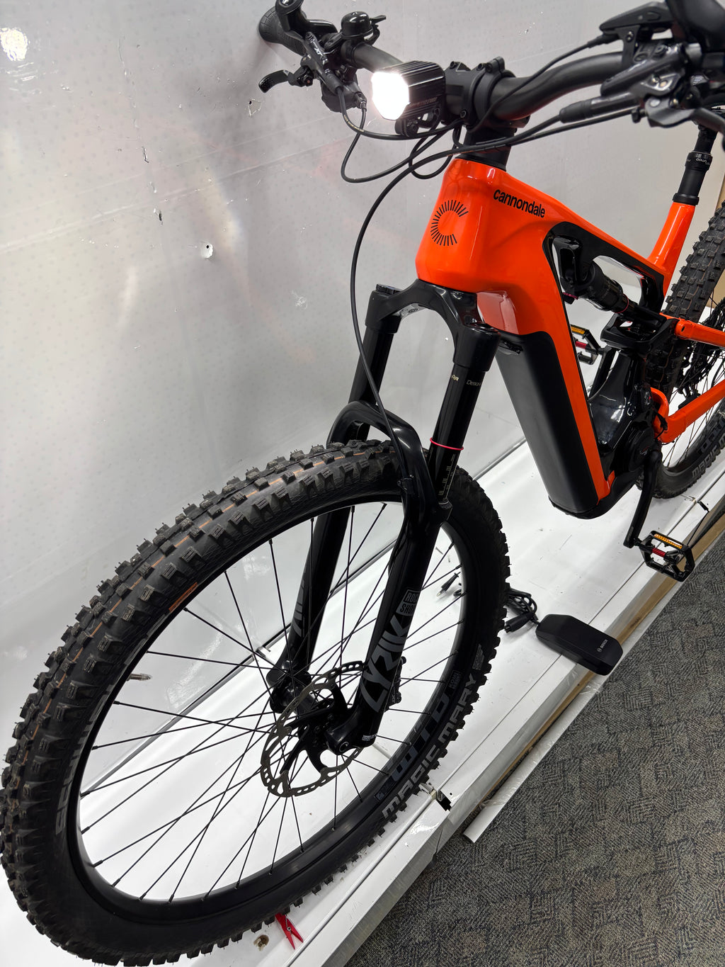 Cannondale Moterra Neo E-Fully - neuer Motor ! TOP !