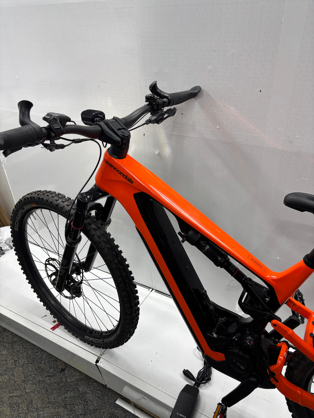 Cannondale Moterra Neo E-Fully - neuer Motor ! TOP !