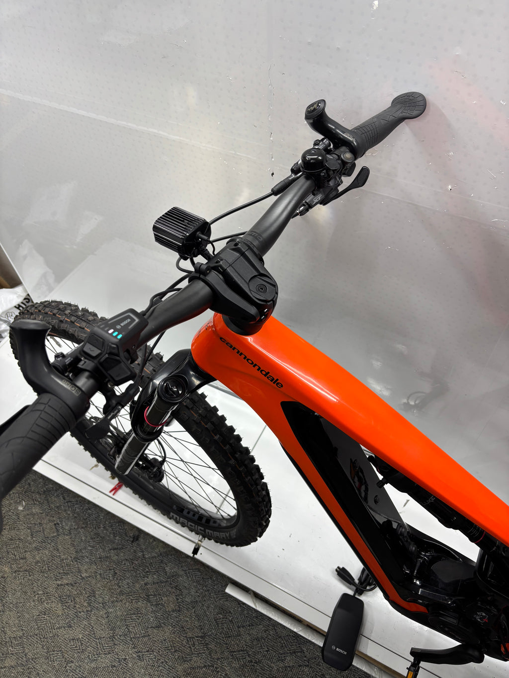 Cannondale Moterra Neo E-Fully - neuer Motor ! TOP !