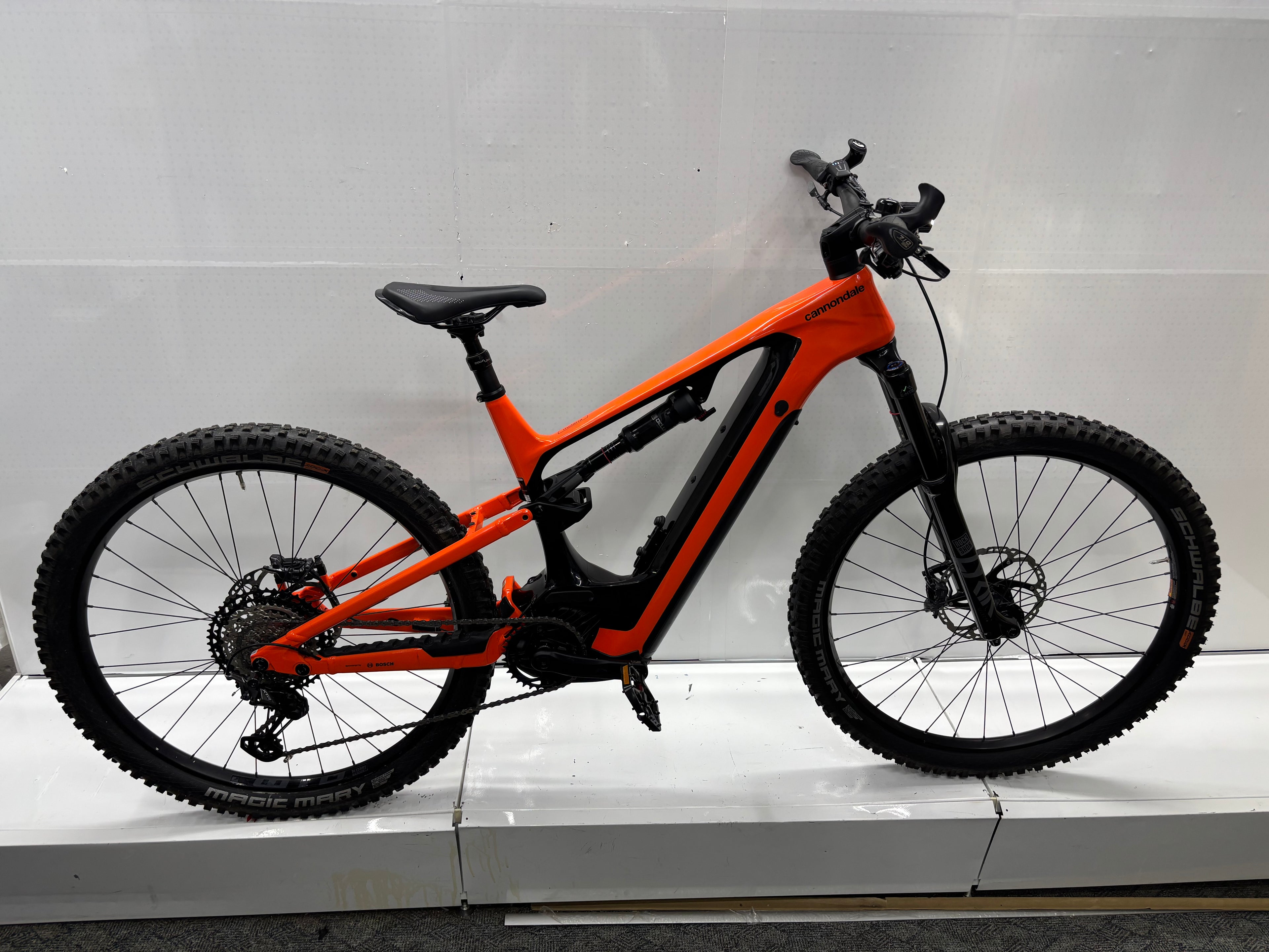 Cannondale Moterra Neo E-Fully - neuer Motor ! TOP !