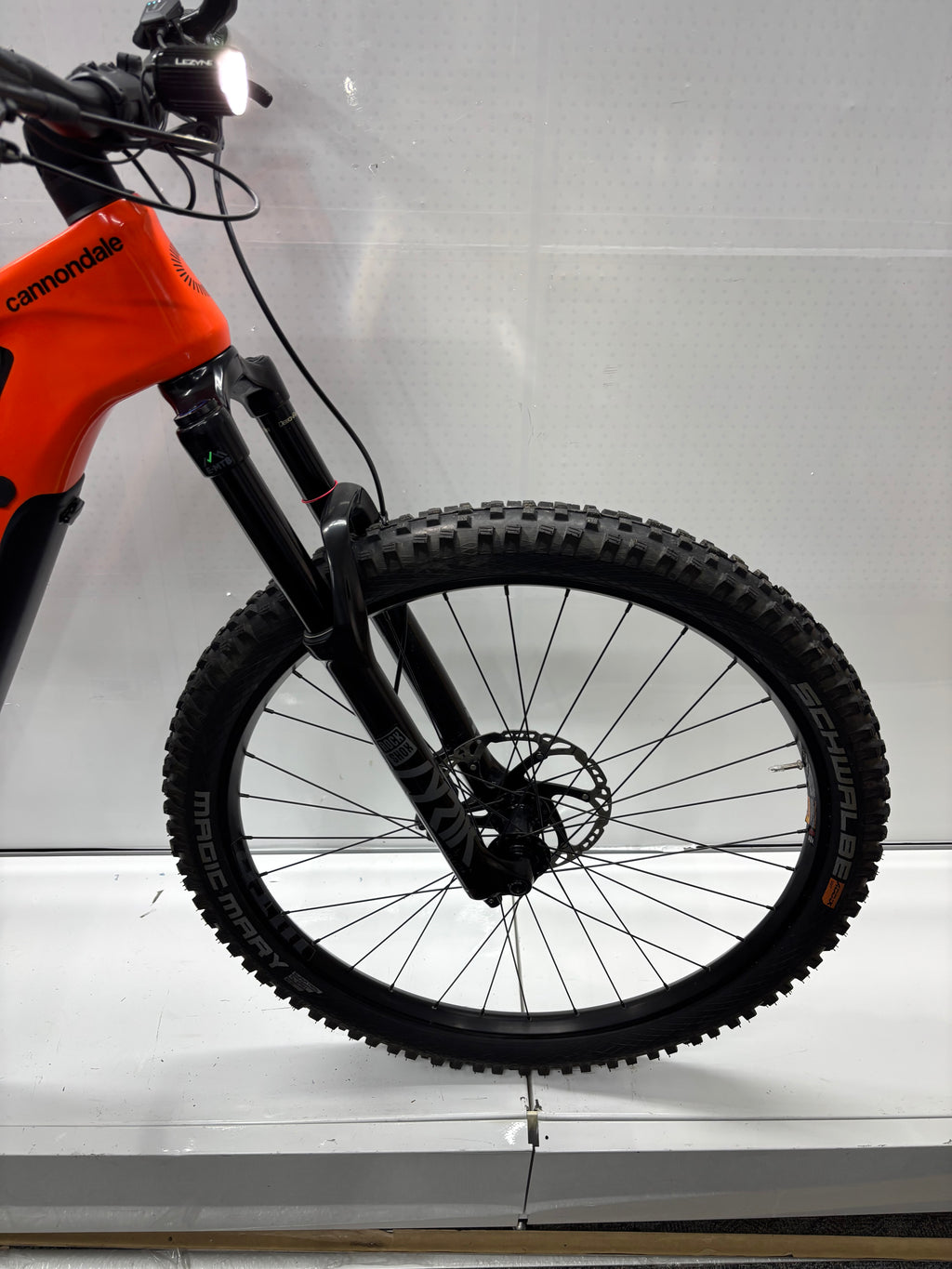 Cannondale Moterra Neo E-Fully - neuer Motor ! TOP !
