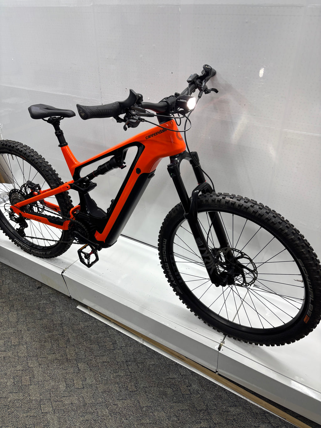 Cannondale Moterra Neo E-Fully - neuer Motor ! TOP !