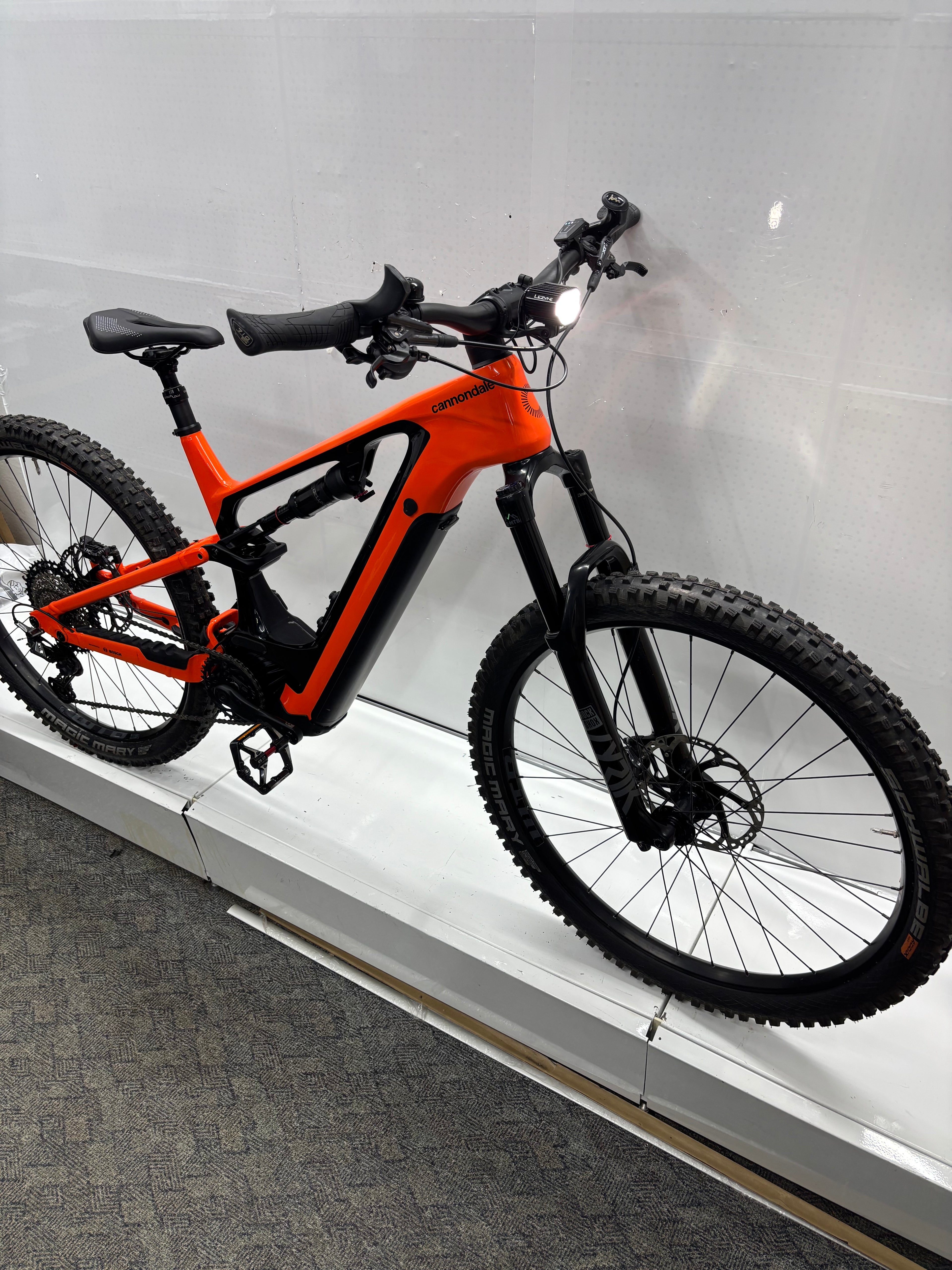 Cannondale Moterra Neo E-Fully - neuer Motor ! TOP !