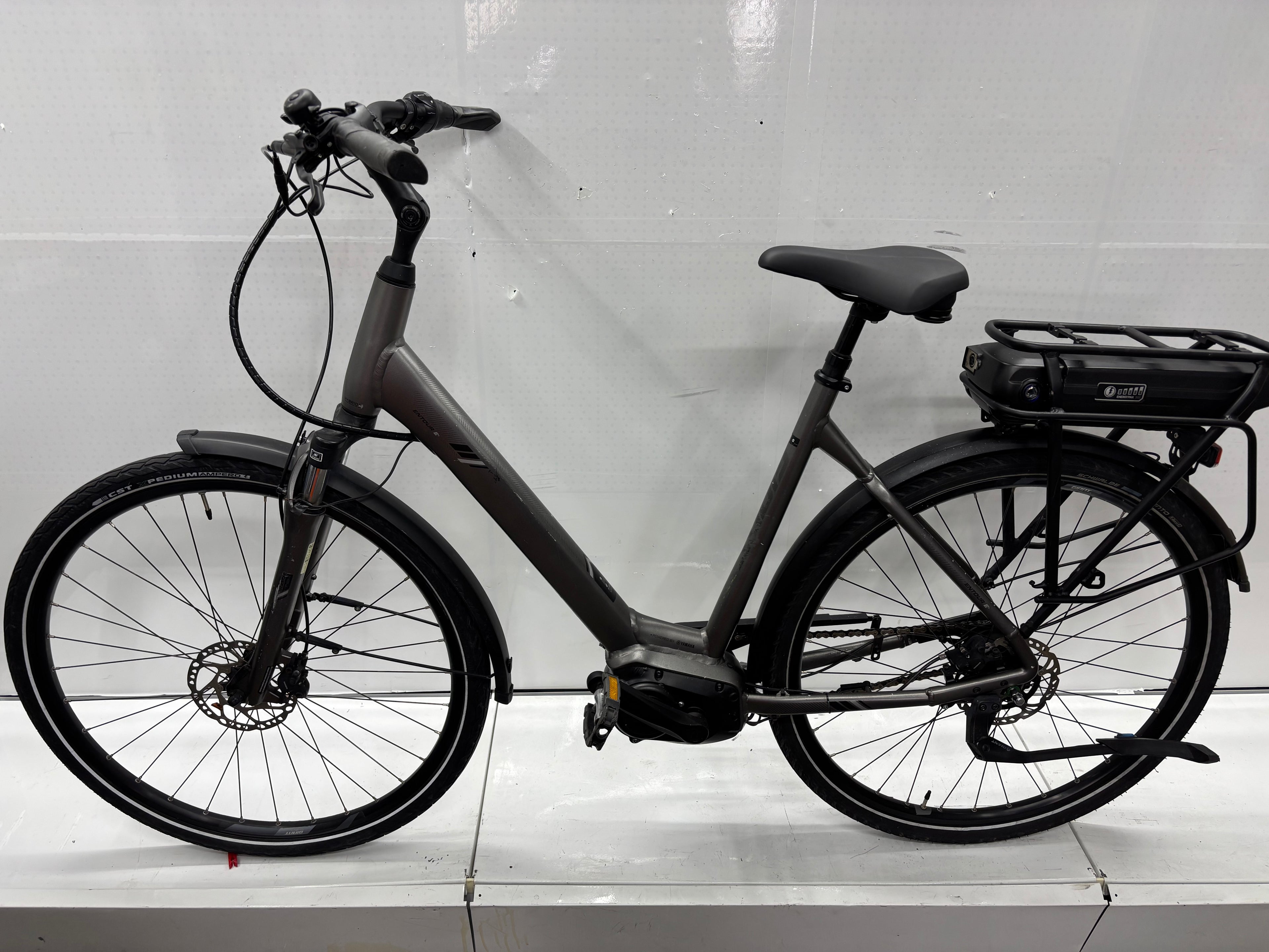 Giant Entour E+0 Fahrrad - Rahmengröße L - Bastlerad - DEFEKT