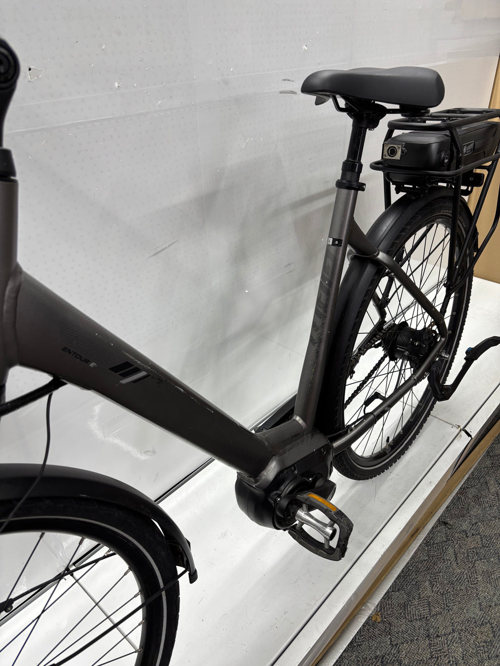 Giant Entour E+0 Fahrrad - Rahmengröße L - Bastlerad - DEFEKT