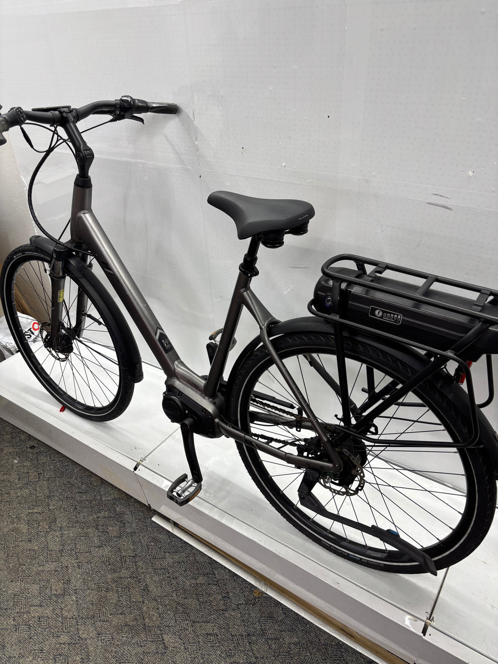 Giant Entour E+0 Fahrrad - Rahmengröße L - Bastlerad - DEFEKT