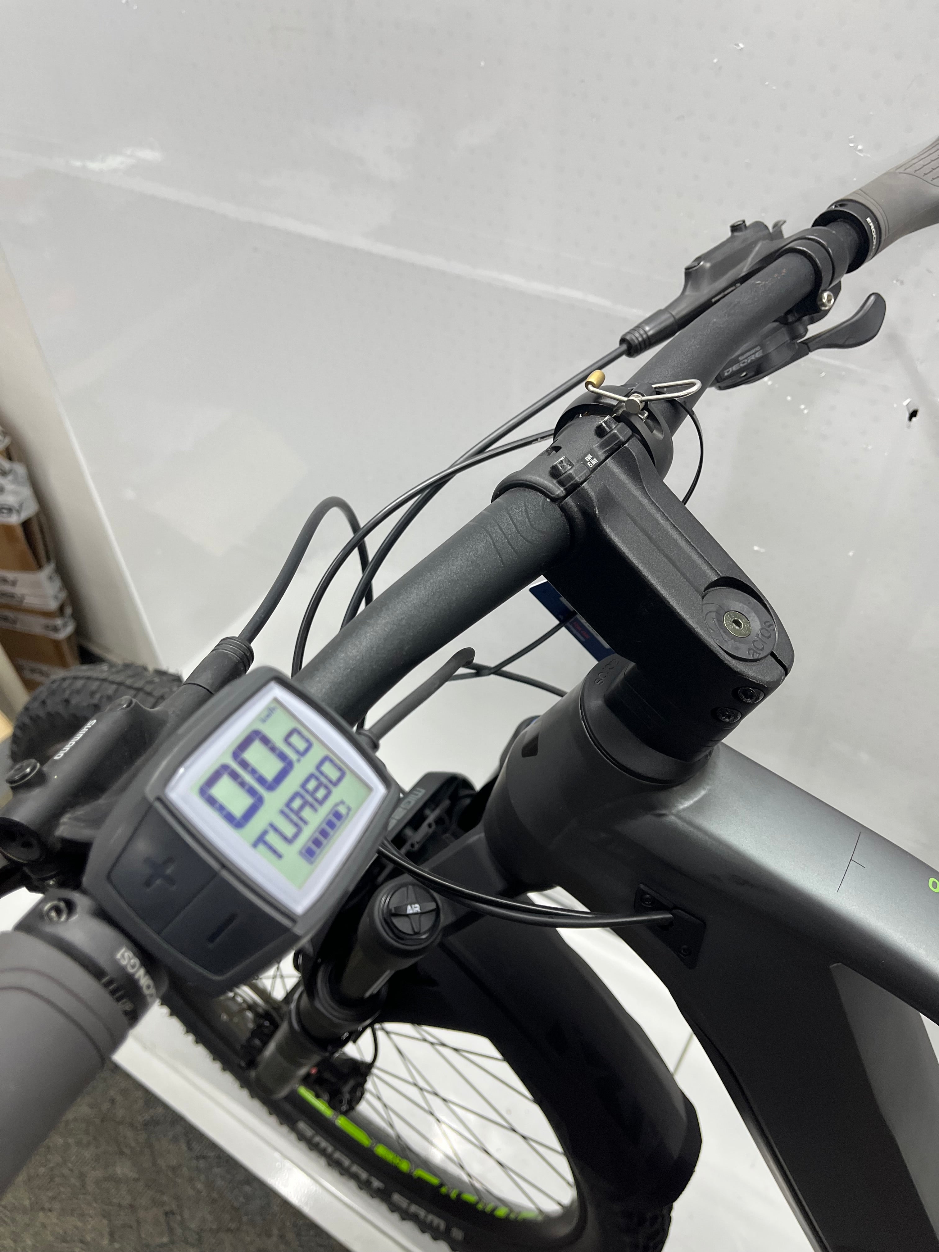 Cube Reaction Hybrid, keine 1500 KM !