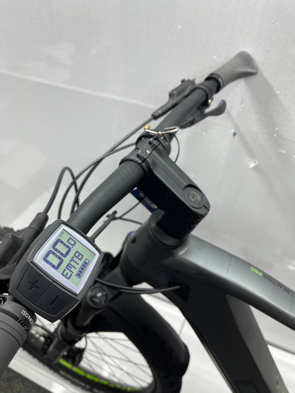 Cube Reaction Hybrid, keine 1500 KM !