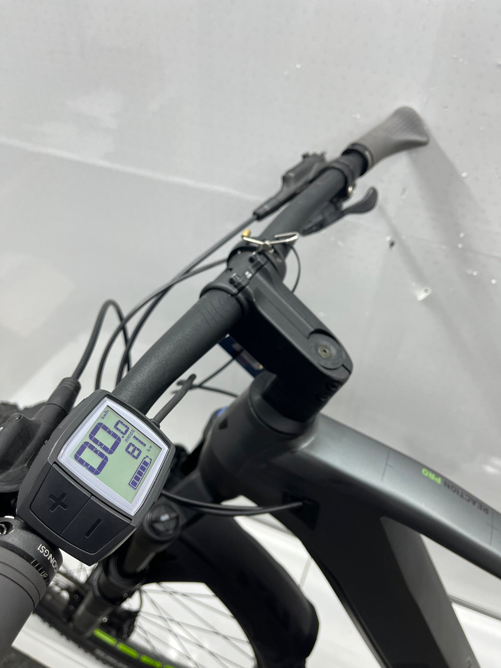 Cube Reaction Hybrid, keine 1500 KM !