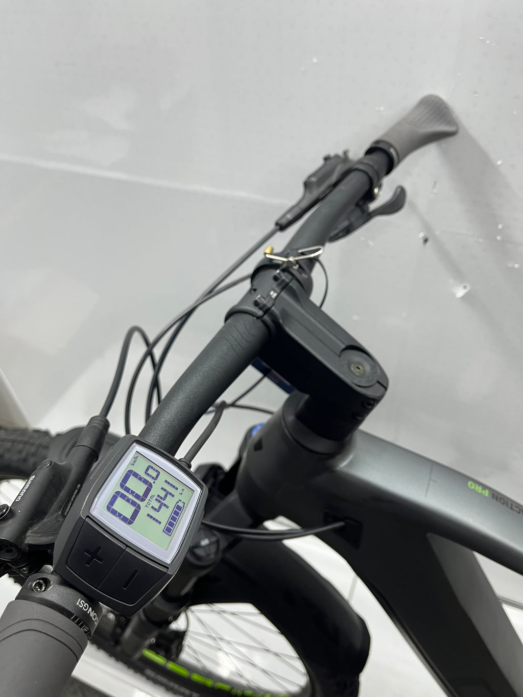 Cube Reaction Hybrid, keine 1500 KM !