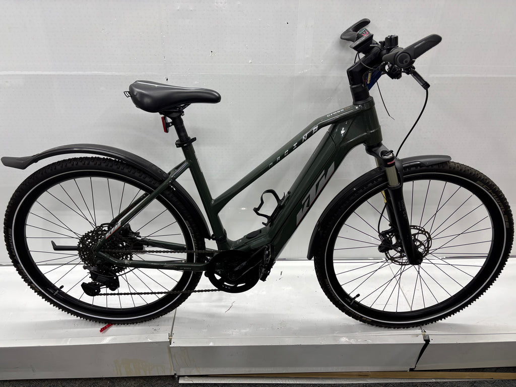 KTM Macina Cross 710, keine 300 Km !