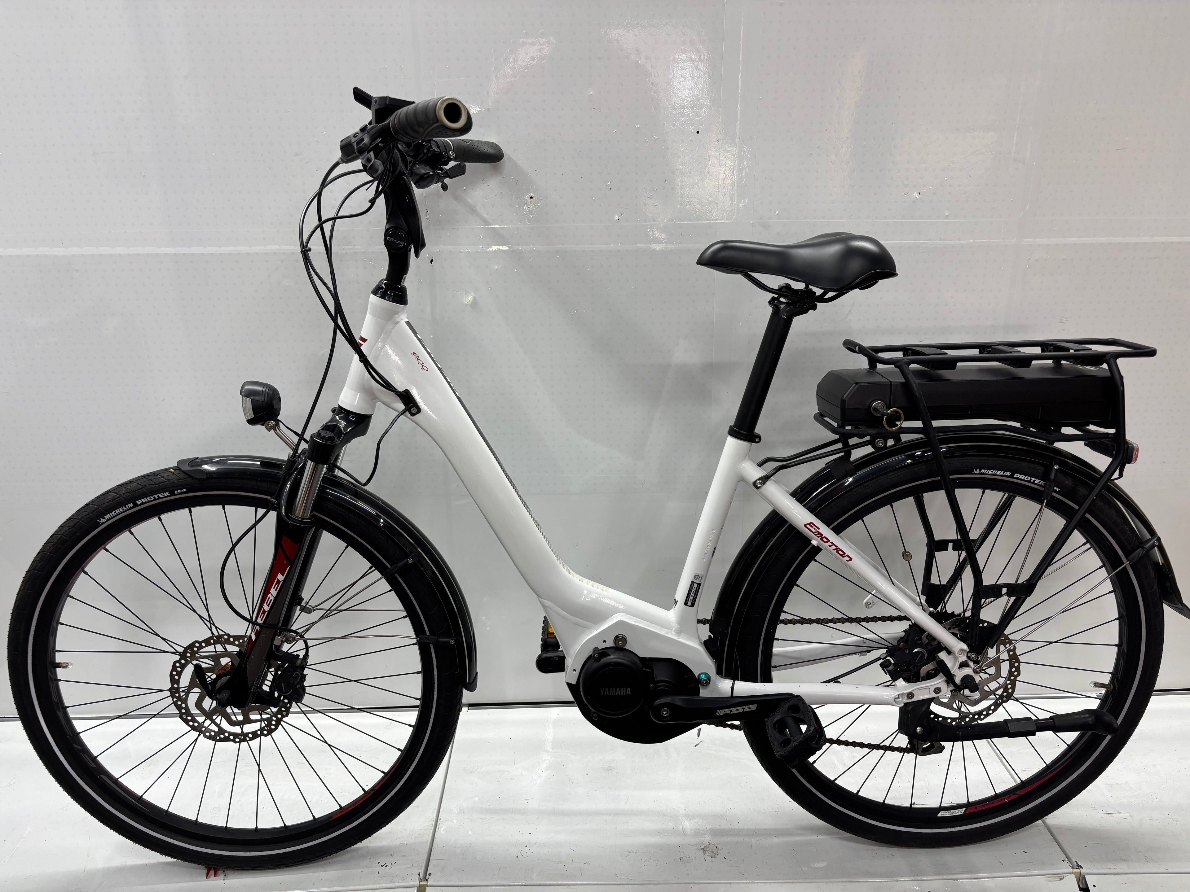 BH Rebel Easymotion Eco Lite E-Bike - Bastlerrad - DEFEKT