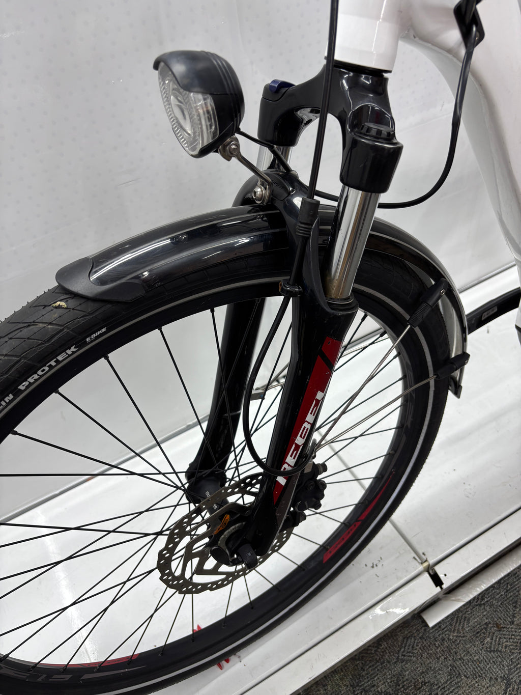 BH Rebel Easymotion Eco Lite E-Bike - Bastlerrad - DEFEKT