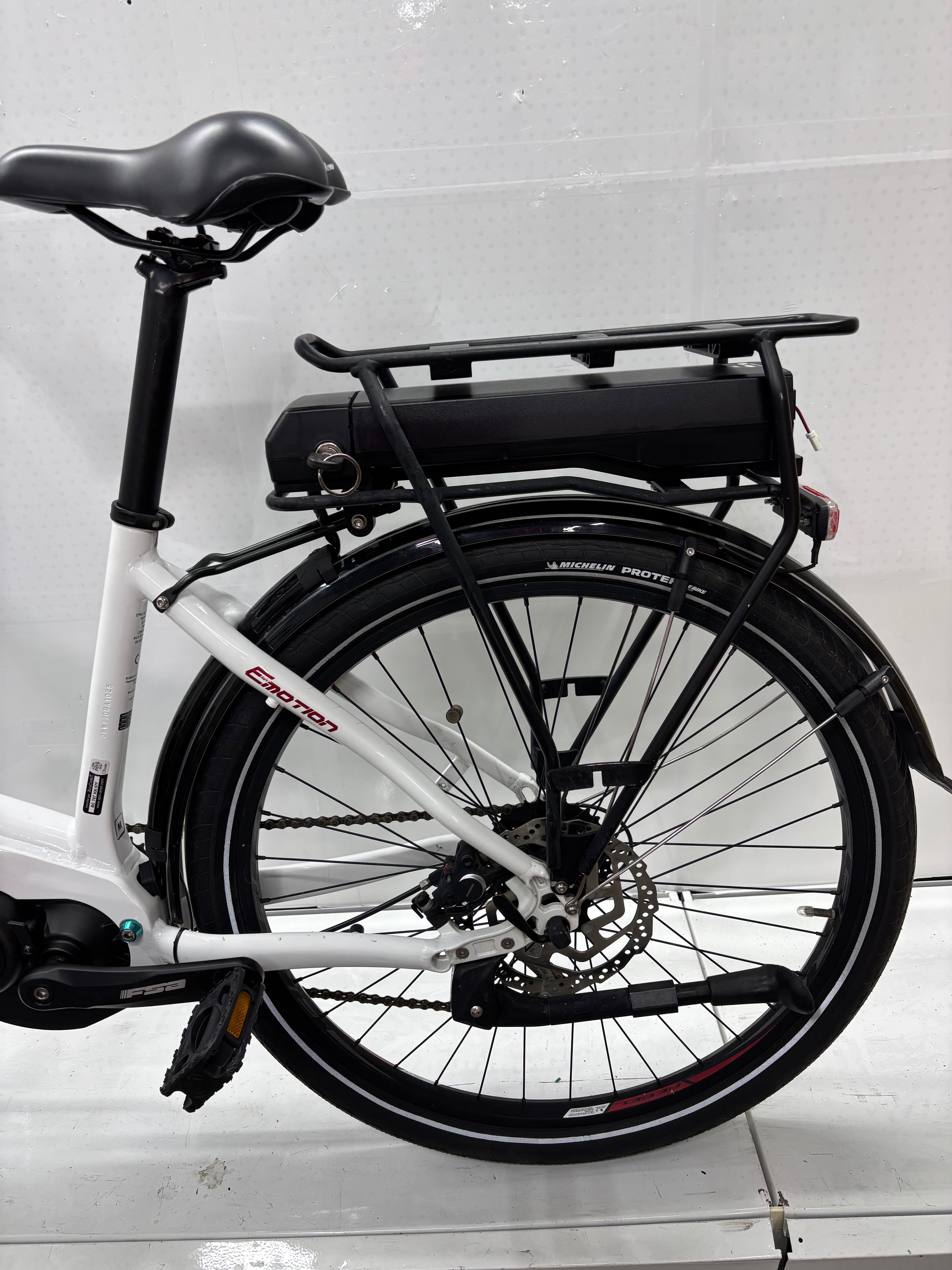 BH Rebel Easymotion Eco Lite E-Bike - Bastlerrad - DEFEKT