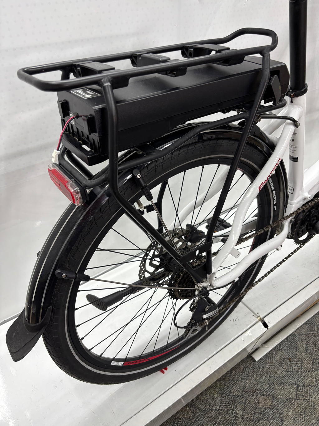 BH Rebel Easymotion Eco Lite E-Bike - Bastlerrad - DEFEKT