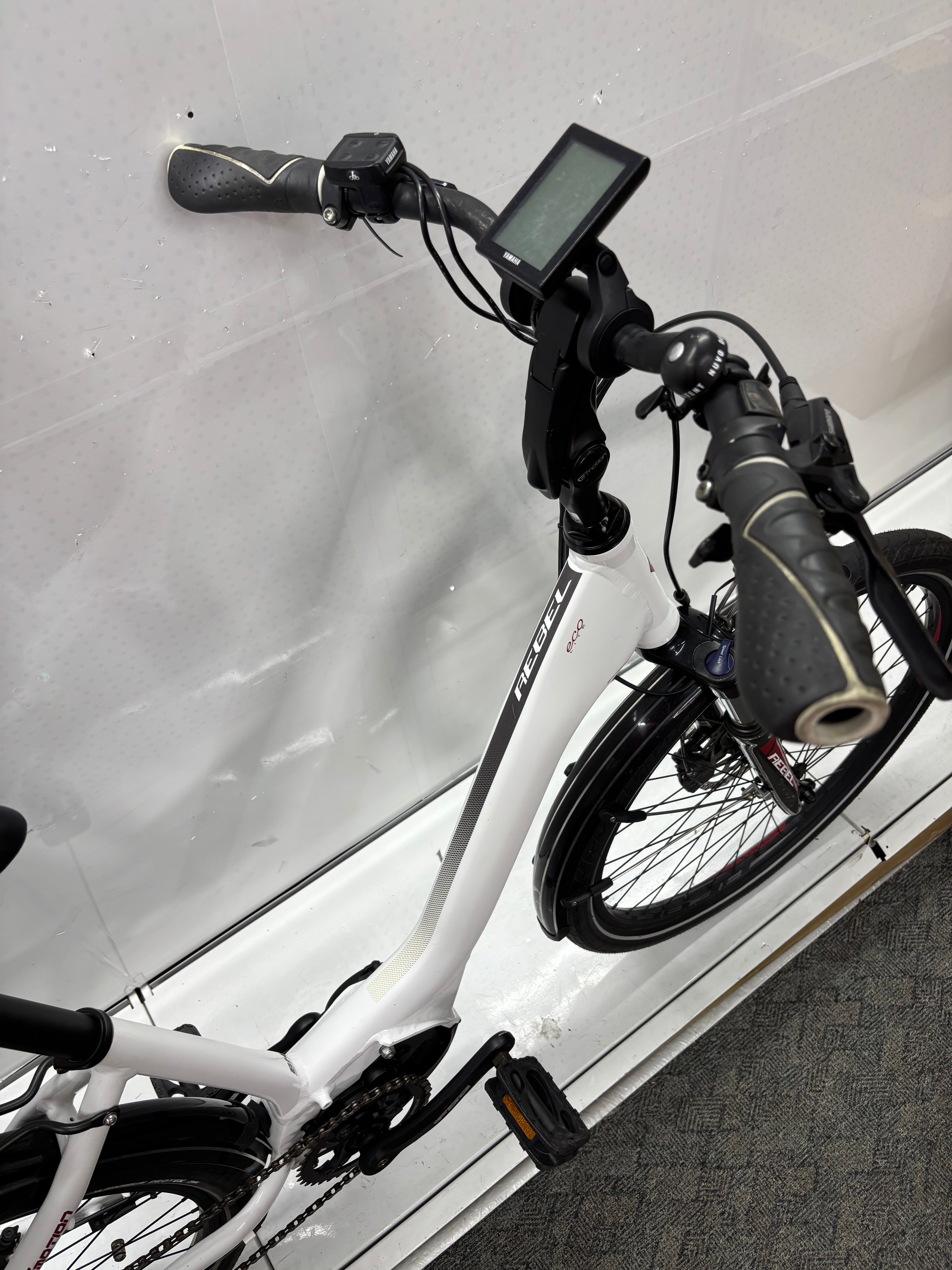BH Rebel Easymotion Eco Lite E-Bike - Bastlerrad - DEFEKT