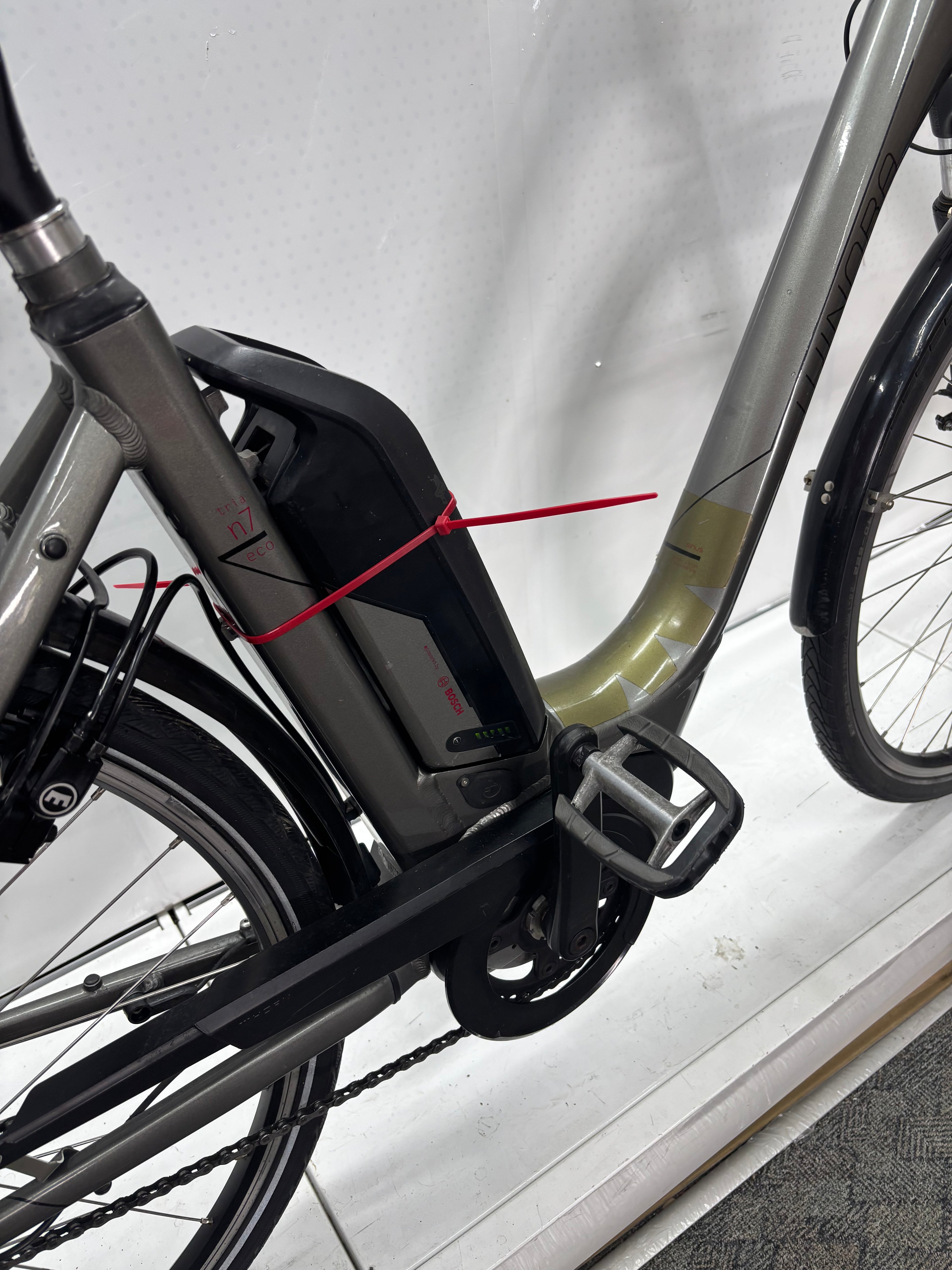 Winora Sinus Tria N7 eco - Bastlerrad - DEFEKT