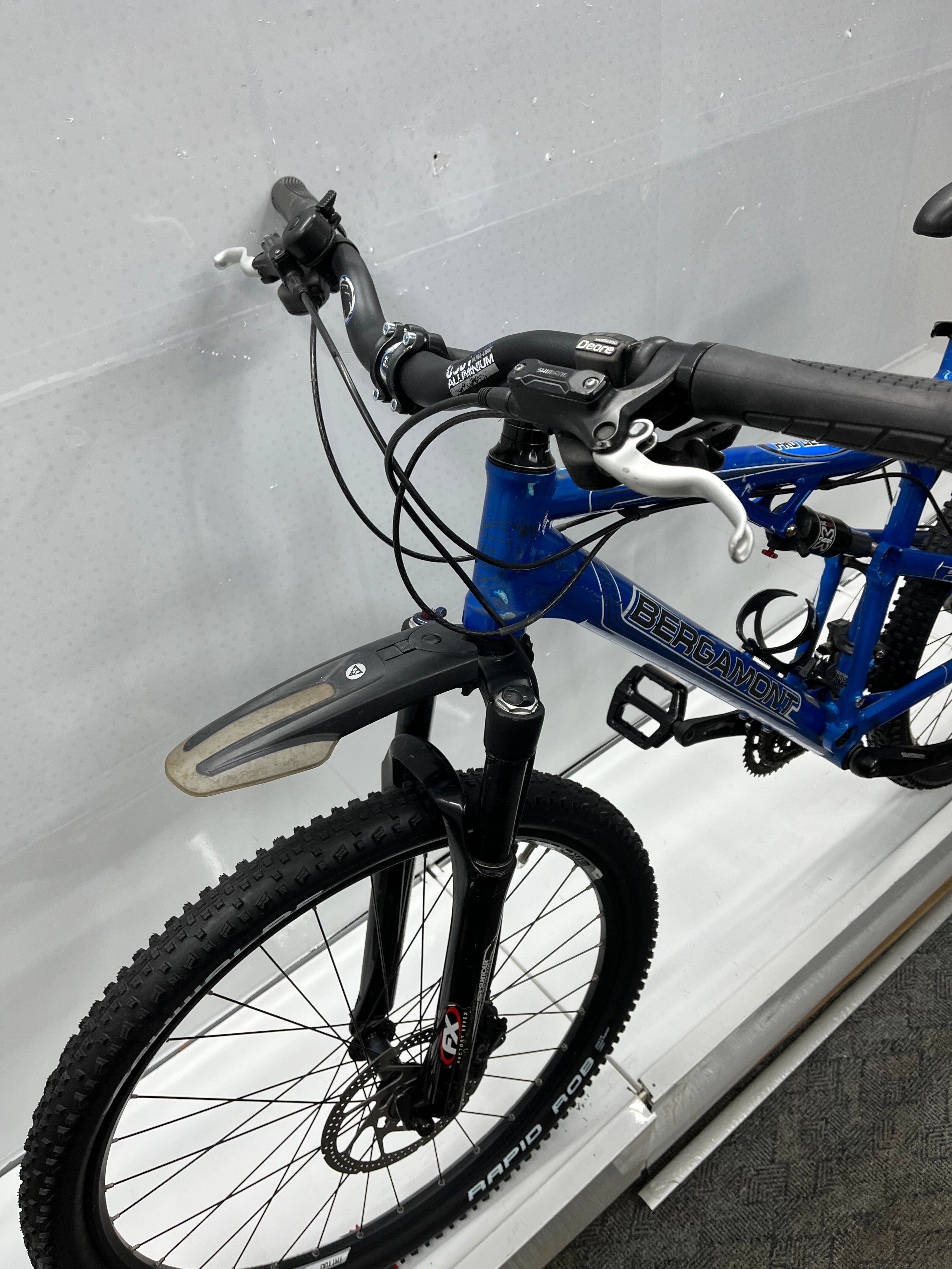 Bergamont Evolve 4.9 Fully, viele Neuteile